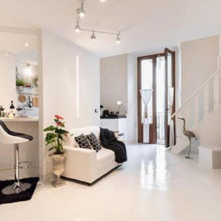 White Suite Florens Exteriör bild