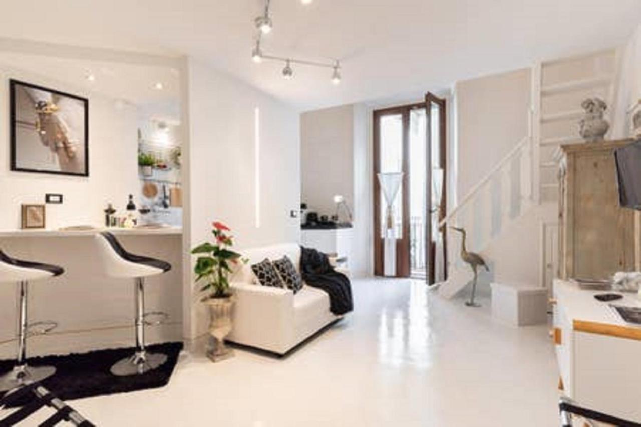 White Suite Florens Exteriör bild