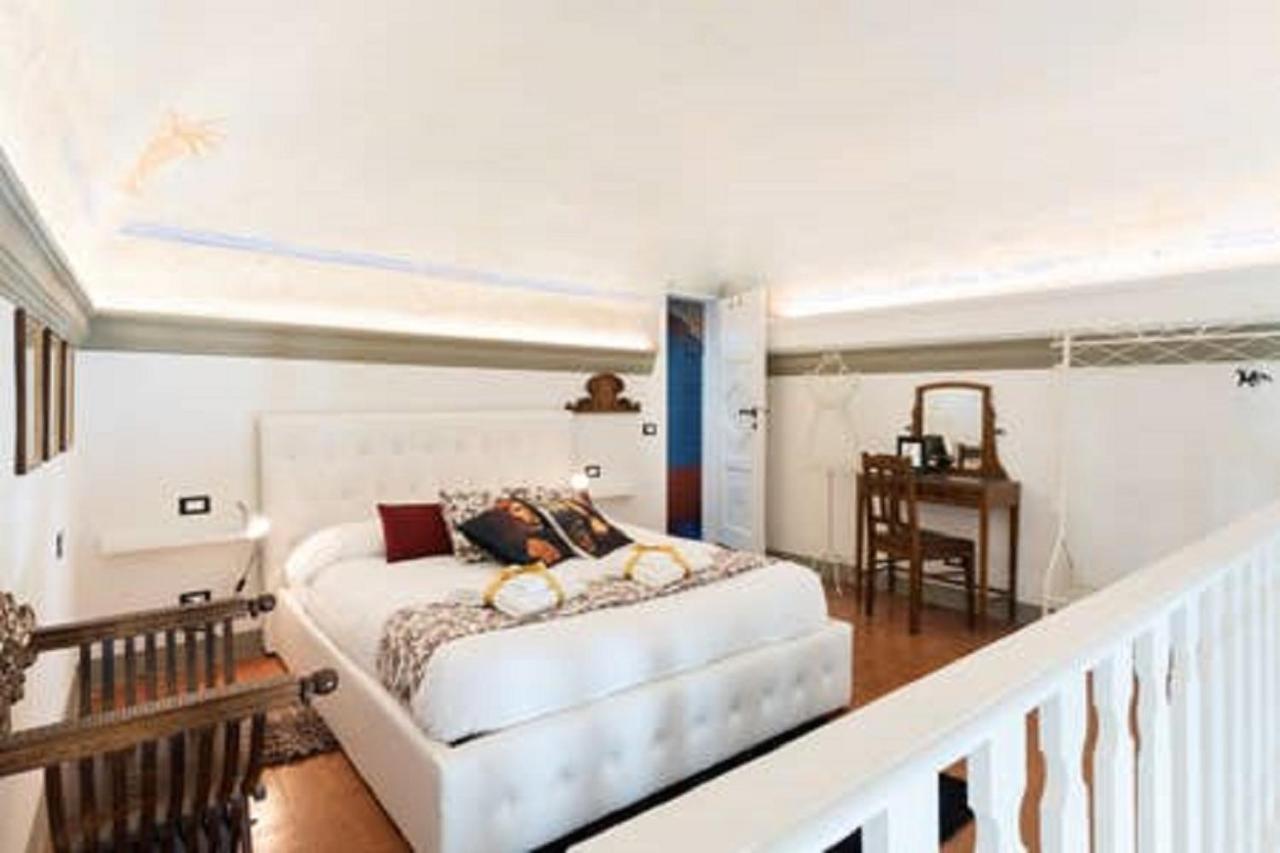 White Suite Florens Exteriör bild